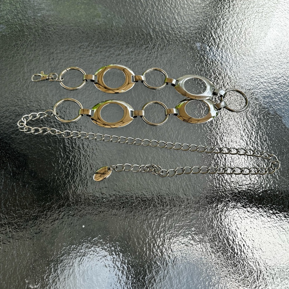 Nine West Adjustable 43 In Silver Chain Link Belt with Lobster Claw Clasp